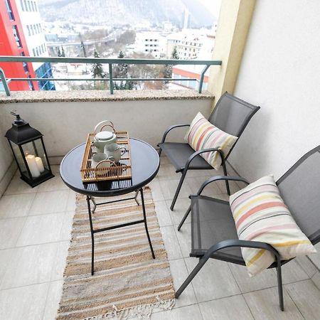 Alure Residences 3 & 24H Self Check-In, Parking In The Garage In The Apartment Building Included, New Building, Terrace, Green Location With A Forest Park With A Lake, Children'S Playground บันสกาบิสตรีตซา ภายนอก รูปภาพ