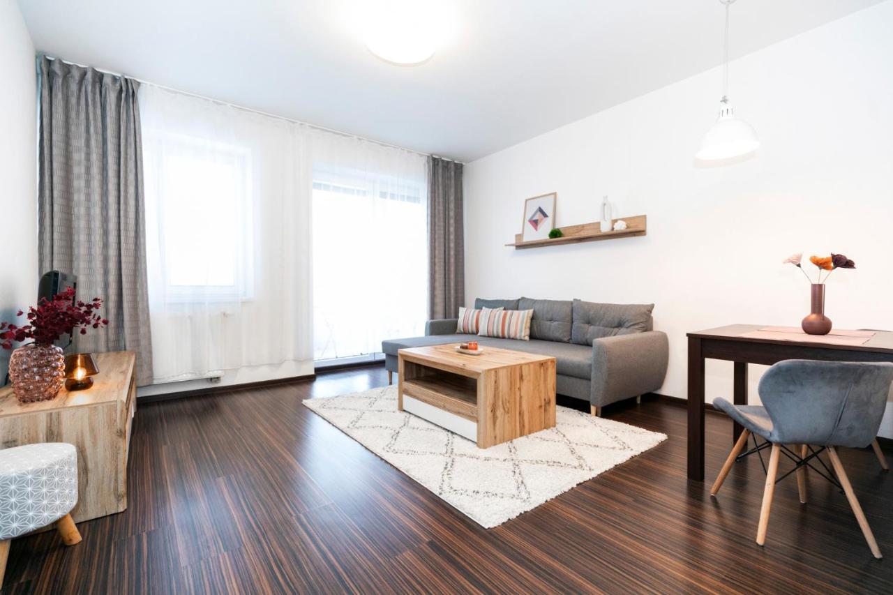Alure Residences 3 & 24H Self Check-In, Parking In The Garage In The Apartment Building Included, New Building, Terrace, Green Location With A Forest Park With A Lake, Children'S Playground บันสกาบิสตรีตซา ภายนอก รูปภาพ